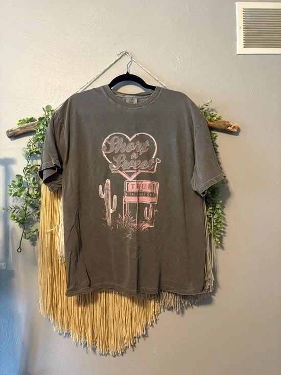 Girl Tribe Co. Vintage Short n' Sweet Graphic Tee - Pepper Gray with Pink Print - Picture 1 of 4